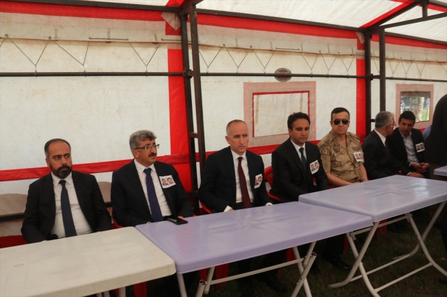 TOKİ Başkanı Bulut, şehit olan iki işçinin cenazesine katıldı